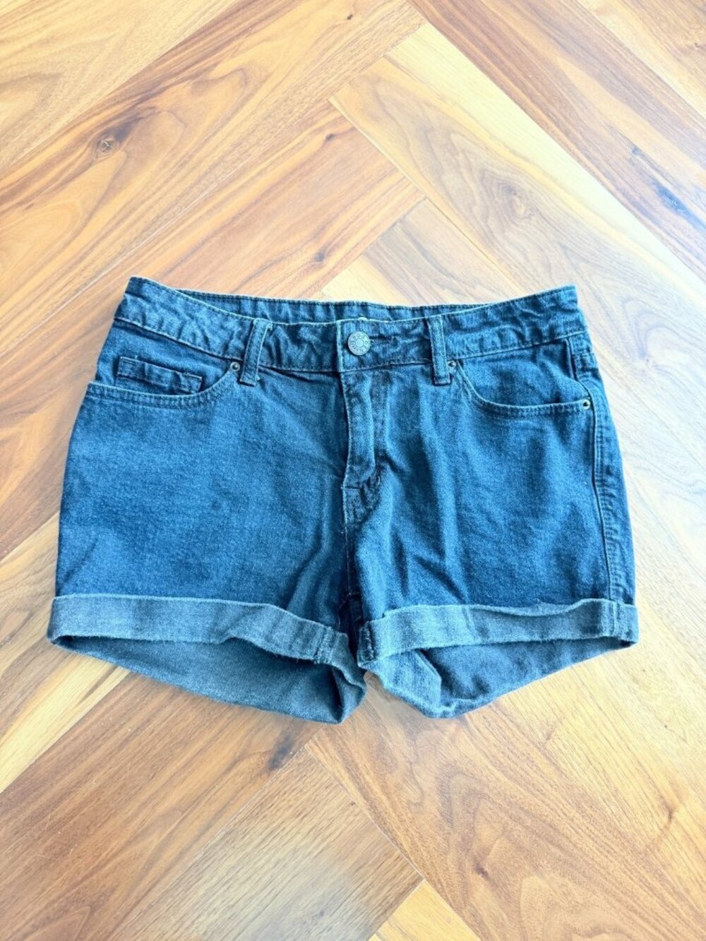 BDG urban outfitters black cuffed shorts midrise ALEXIA cotton denim casual